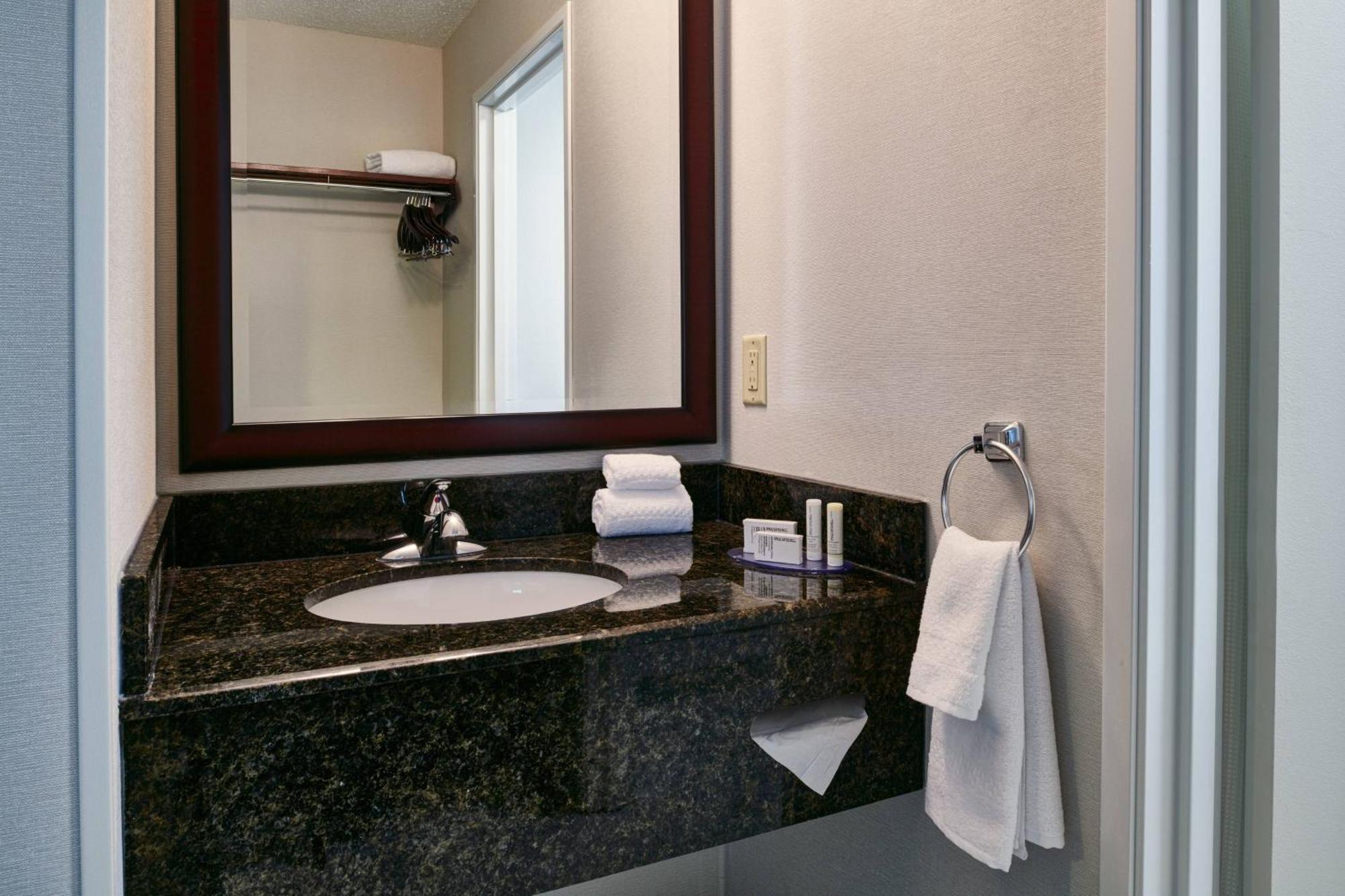 Fairfield Inn & Suites Detroit Livonia Kültér fotó